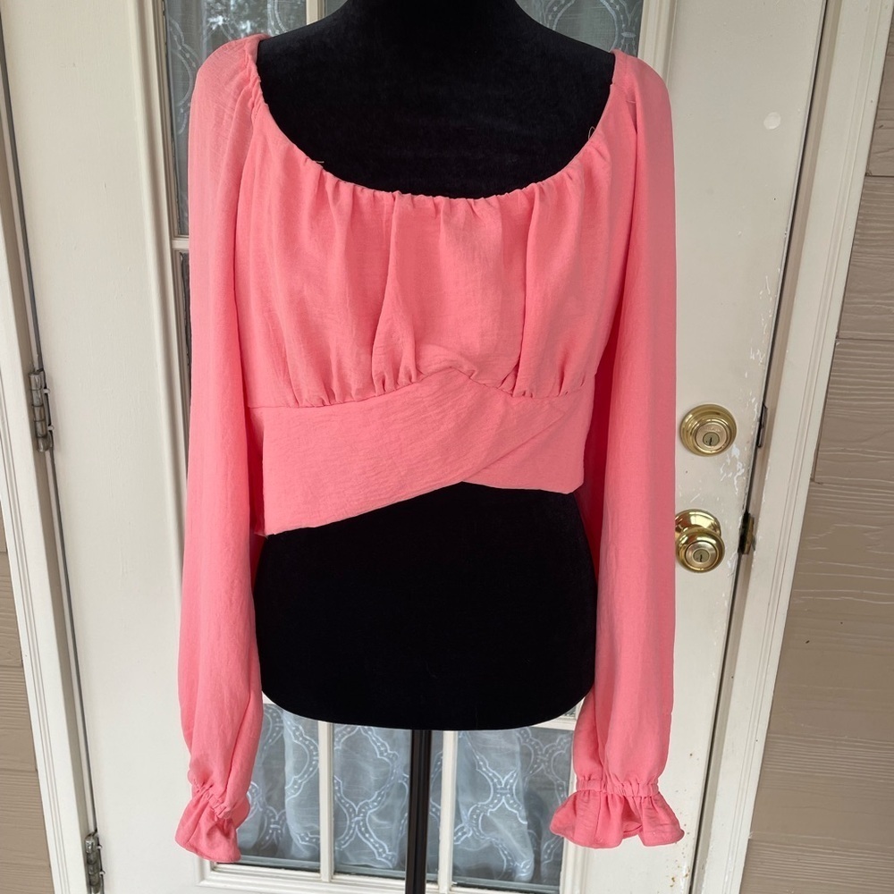 Altar’d State Cropped Blouse Size L Pink Long Sleeve Smocked Waist NWT